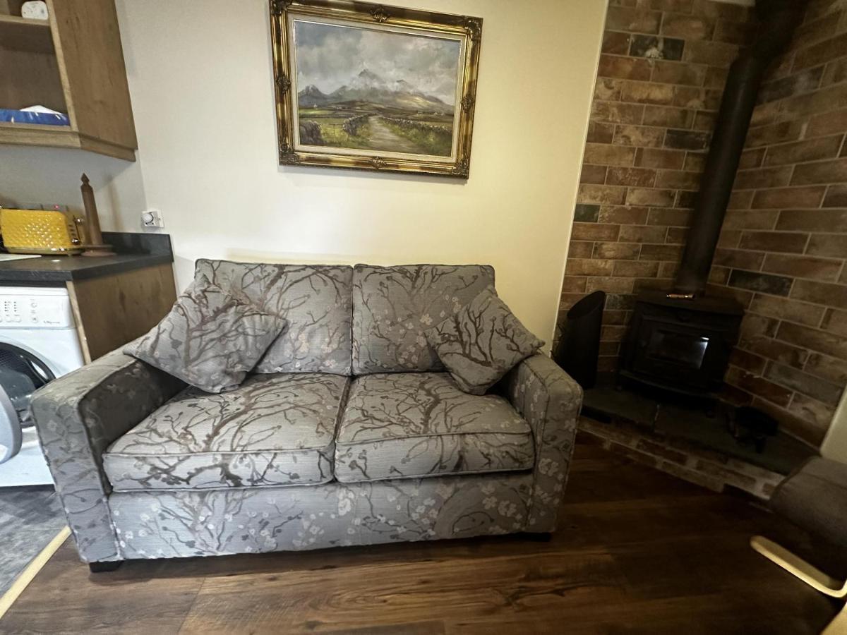 Cosy Barn Conversion In The Mournes Newry Eksteriør billede